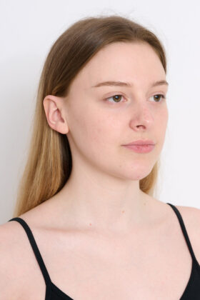 Agency standard model polaroids for modelling agency submission